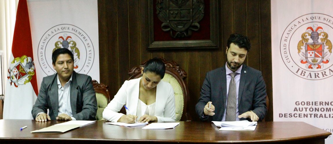 GAD Ibarra y UTE firman convenio para revitalizar el centro de Ibarra