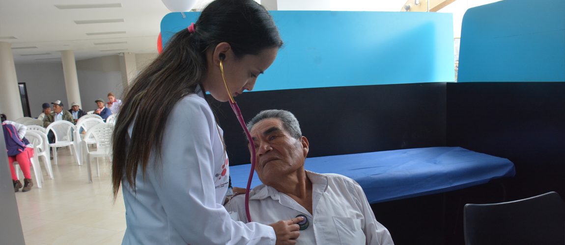 Grupos vulnerables de Ibarra son atendidos en “Las Jornadas Médicas Inclusivas”