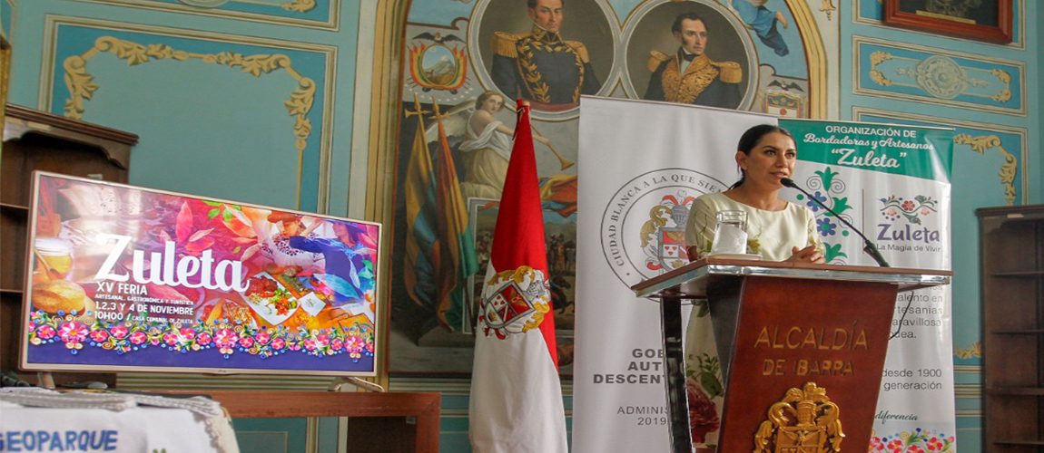 Municipio de Ibarra firmó convenio con la comunidad de producción artesanal de bordados mujeres de Zuleta