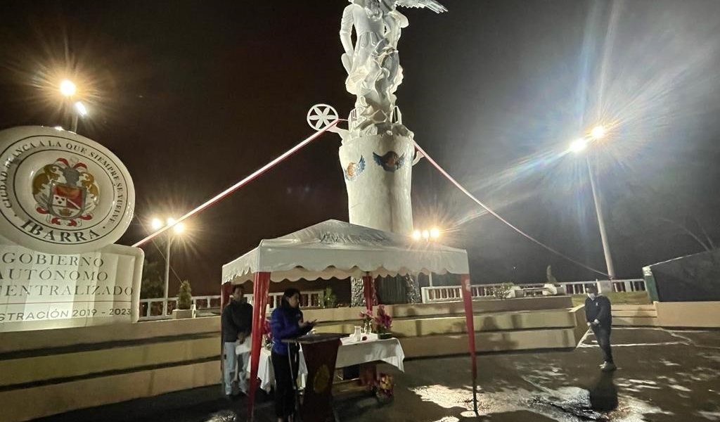 MUNICIPALIDAD DE IBARRA REALIZA EL ENCENDIDO DE LA LUMINARIA EN EL MIRADOR ARCÁNGEL SAN MIGUEL