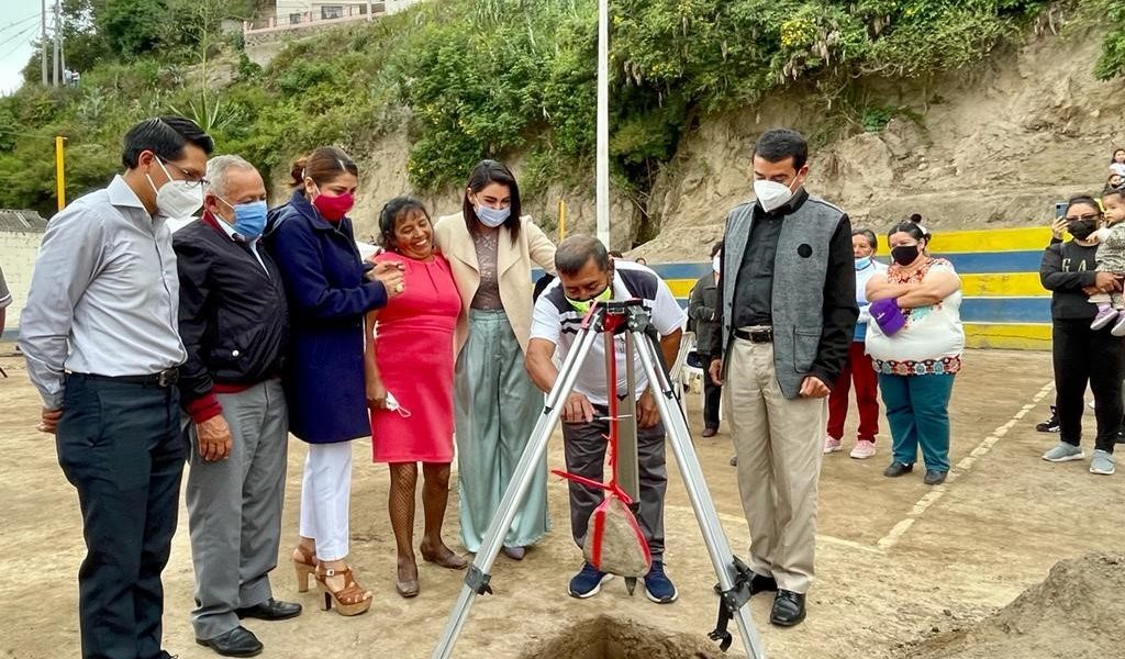 COLOCACIÓN DE LA PRIMERA PIEDRA DEL PARQUE DEPORTIVO Y RECREACIONAL 17 DE JULIO