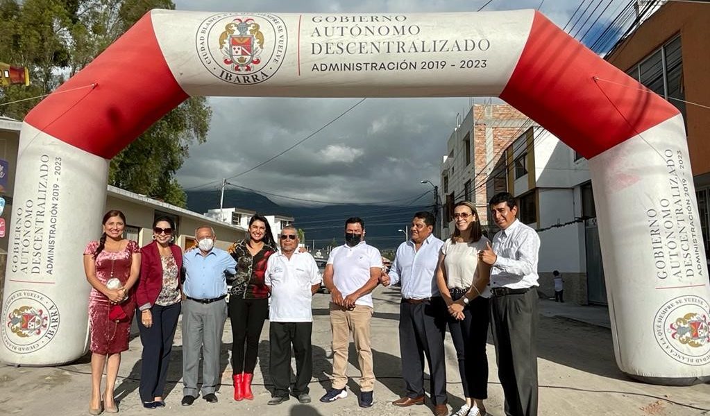 INICIAMOS CON LOS TRABAJOS DE LAS NUEVAS VÍAS PARA LAS PARROQUIAS SAN FRANCISCO Y CARANQUI