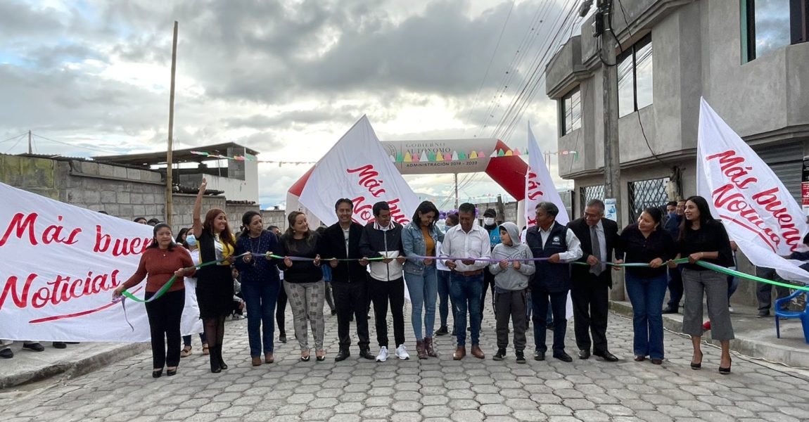 MÁS CALLES ADOQUINADAS  PARA SAN ANTONIO DE IBARRA