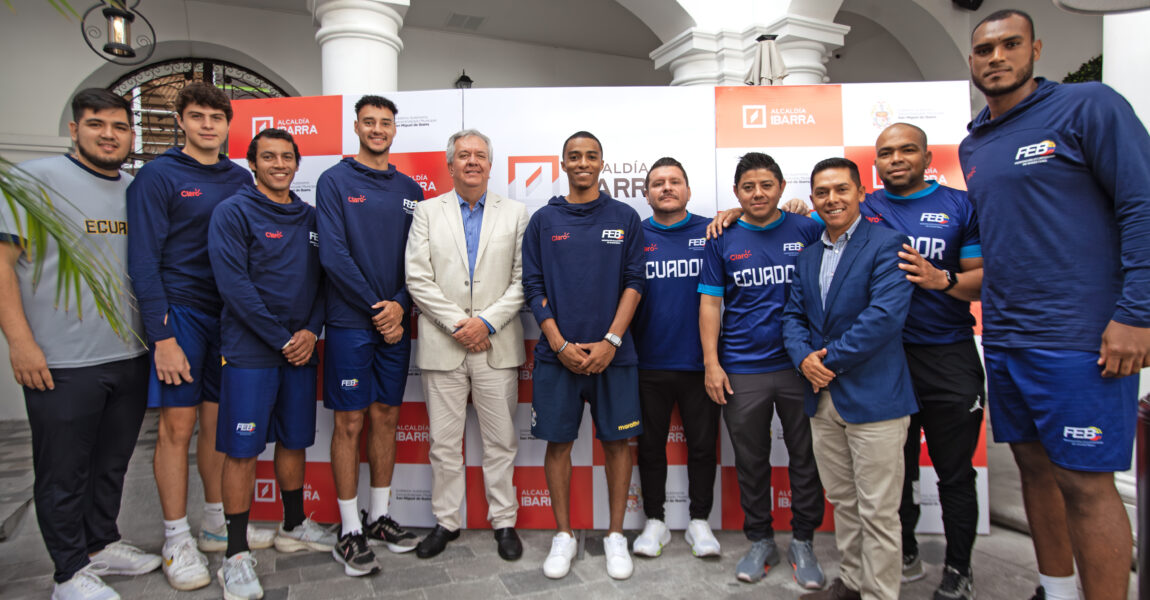 ALCALDÍA DE IBARRA RECIBE A SELECCIÓN ECUATORIANA DE BALONCESTO