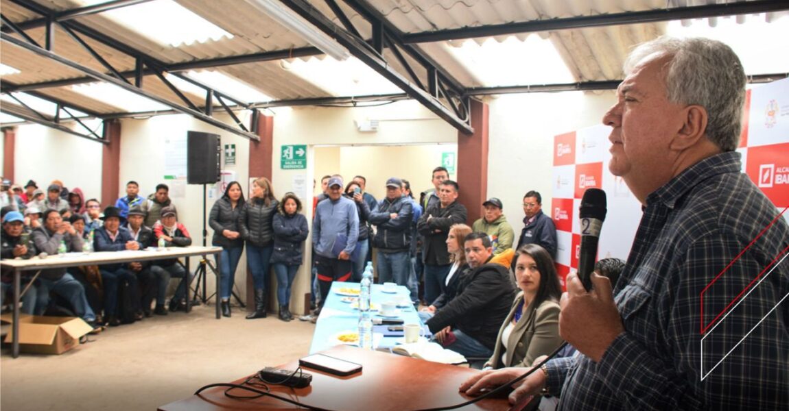 ALCALDE DE IBARRA EVIDENCIO AVANCES DEL PROYECTO PESILLO IMBABURA.