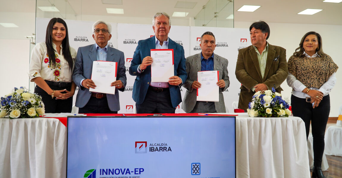 LA ALCALDÍA DE IBARRA E INNOVA EP FIRMAN ALIANZA ESTRATÉGICA PARA EL FUNCIONAMIENTO DEL SISTEMA MUNICIPAL DE ESTACIONAMIENTO ROTATIVO TARIFADO EN IBARRA