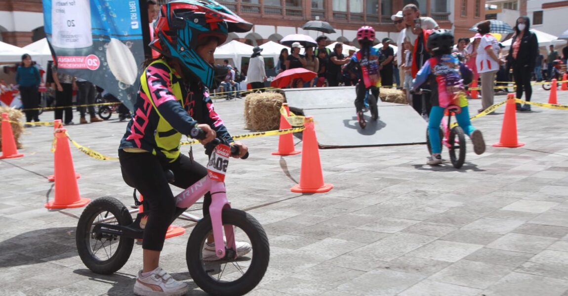 Ibarra vive la emoción del deporte infantil con la competencia Walk Bike