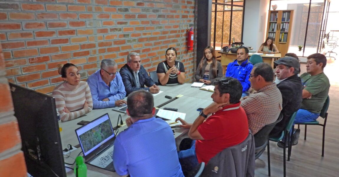 MUNICIPIO DE IBARRA, SOCIALIZA INVENTARIO DEL PROYECTO ARBOLADO URBANO AL MINISTERIO DEL MEDIO AMBIENTE