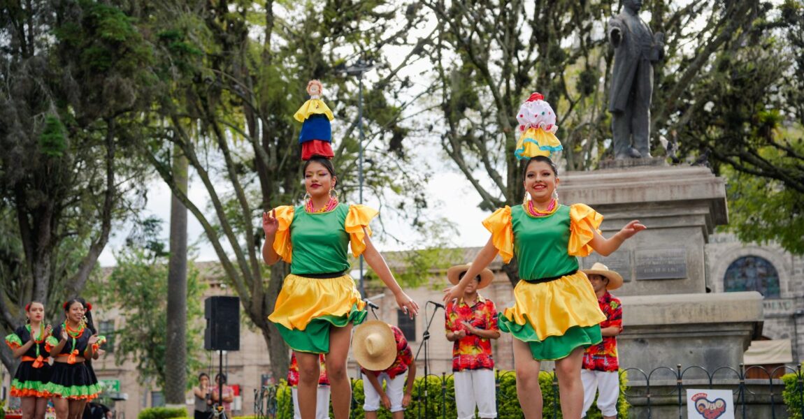 IBARRA VIVE EL CENTRO: ¡Turistas disfrutaron un sábado inolvidable de cultura, historia y diversión!